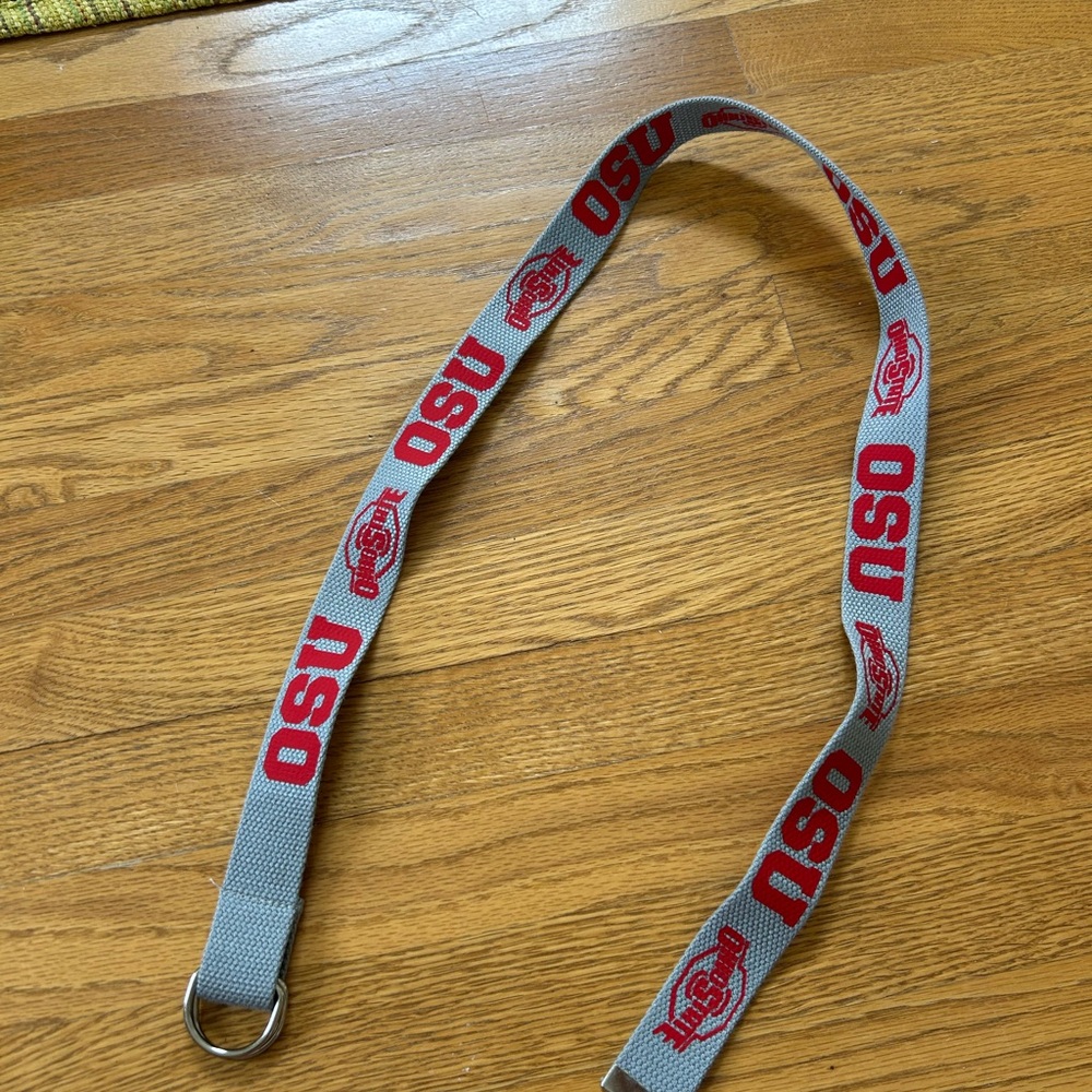 Ohio State gray and red gameday belt